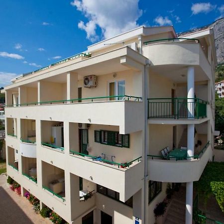 Apartments Smiljka II Tucepi Exterior photo